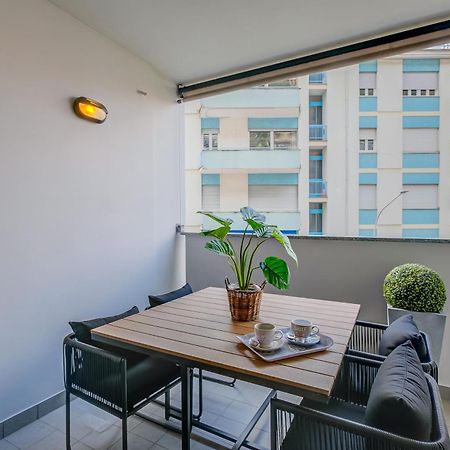 Emma'S Apartment - Cathedral View โกโม ภายนอก รูปภาพ